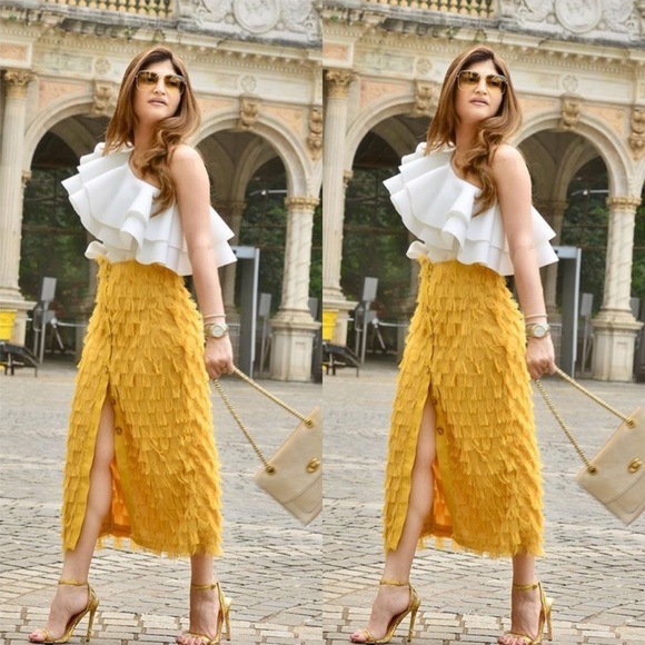 H&M Dresses & Skirts - Yellow Skirt with Fringe